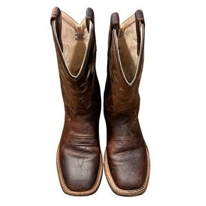 Cody James Boys Nash Distressed Brown Leather Square Toe Pull-On Boots Sz 4.0D